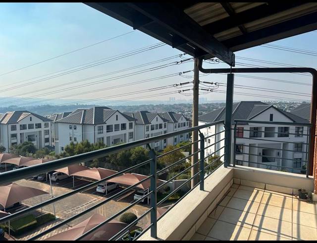 2 BEDROOM APARTMENT FOR SALE IN GREENSTONE HILL